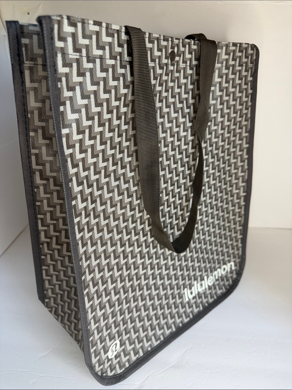 🆕 LULULEMON Reusable Tote Carryall Handbag Shopping Bag L Monogram - Picture 2 of 12
